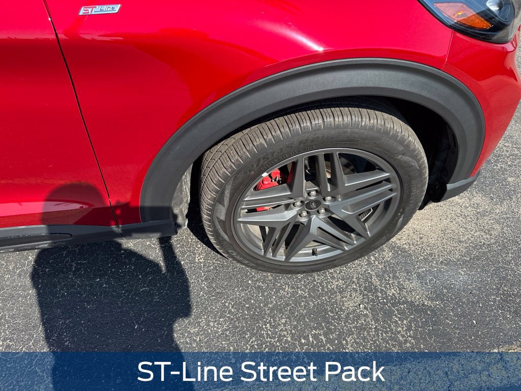 Used 2025 Ford Explorer ST-Line w/ Premium Package RWD image 10