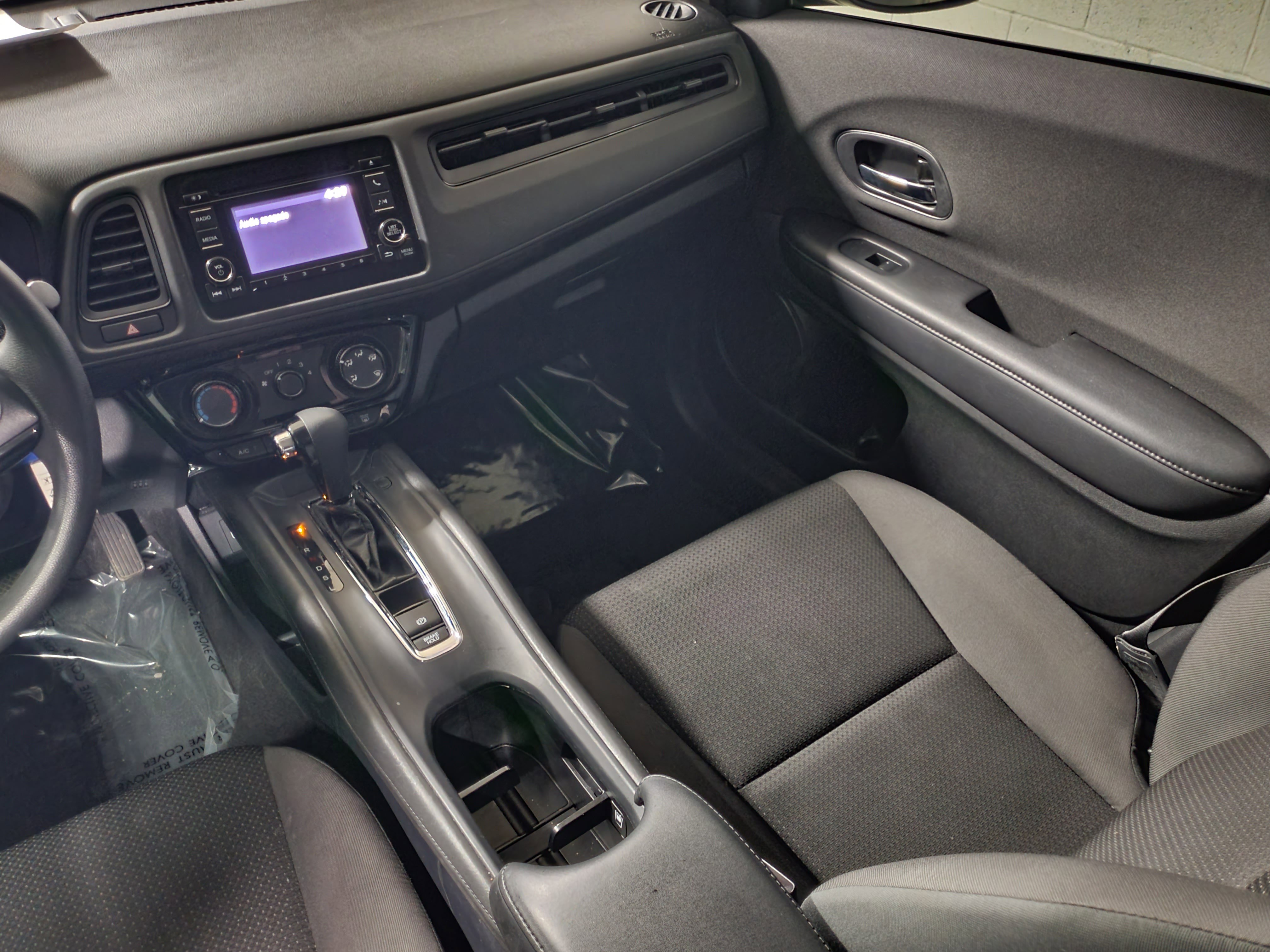 Used 2021 Honda HR-V LX image 13