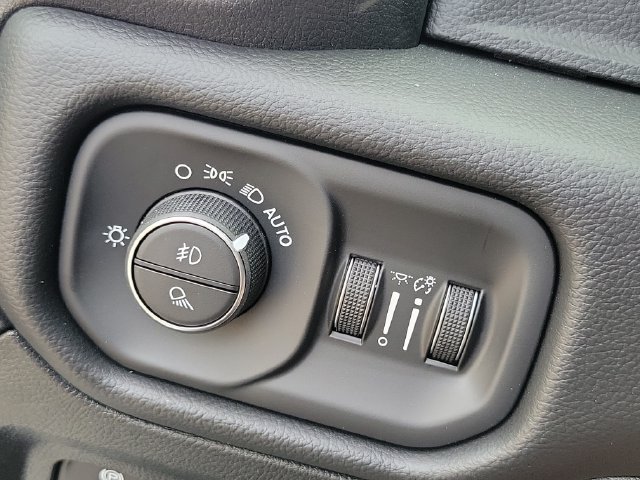 New 2026 RAM 1500 Big Horn AWD/4WD image 18