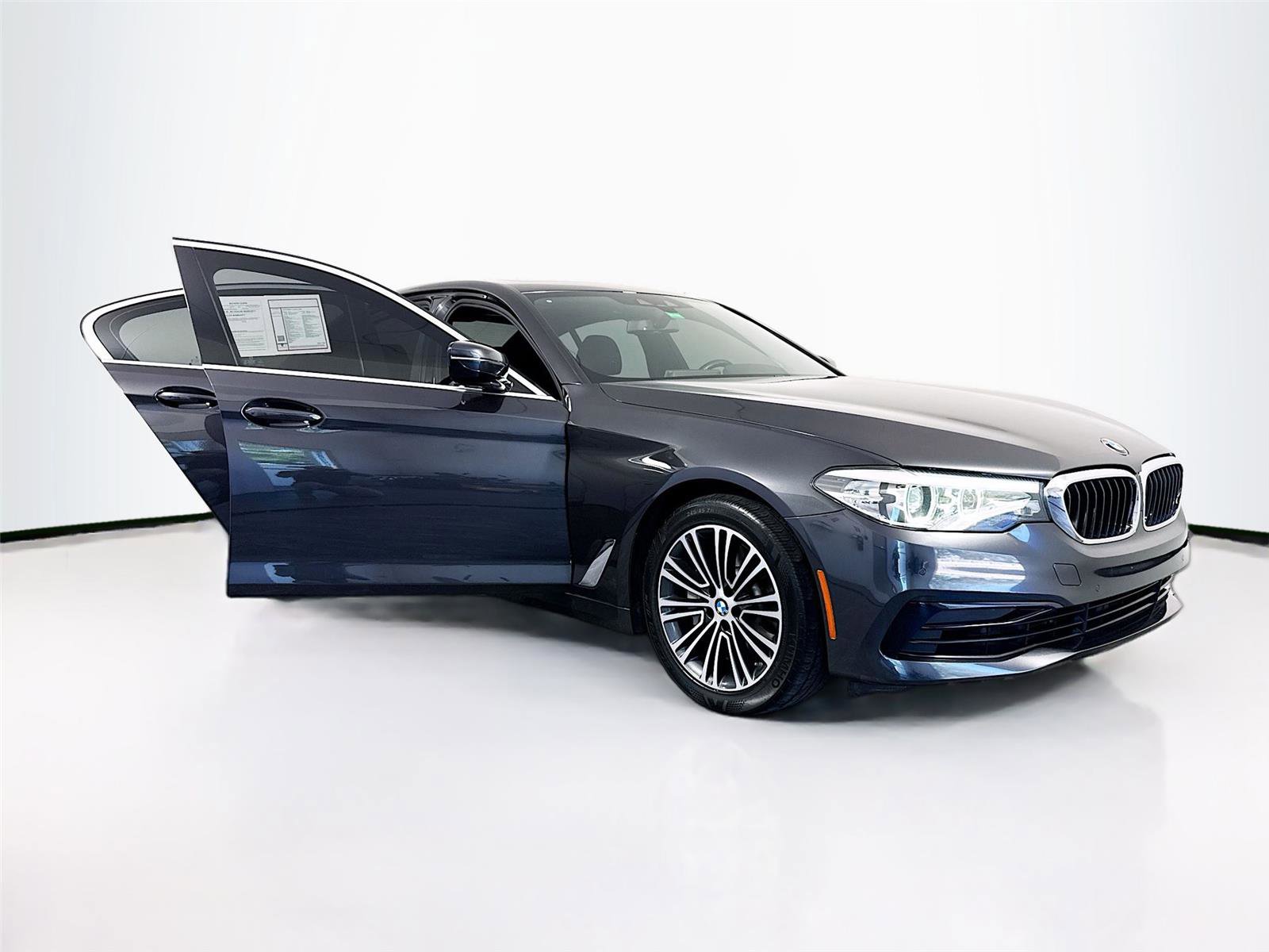 Used 2019 BMW 540i w/ Convenience Package RWD image 39