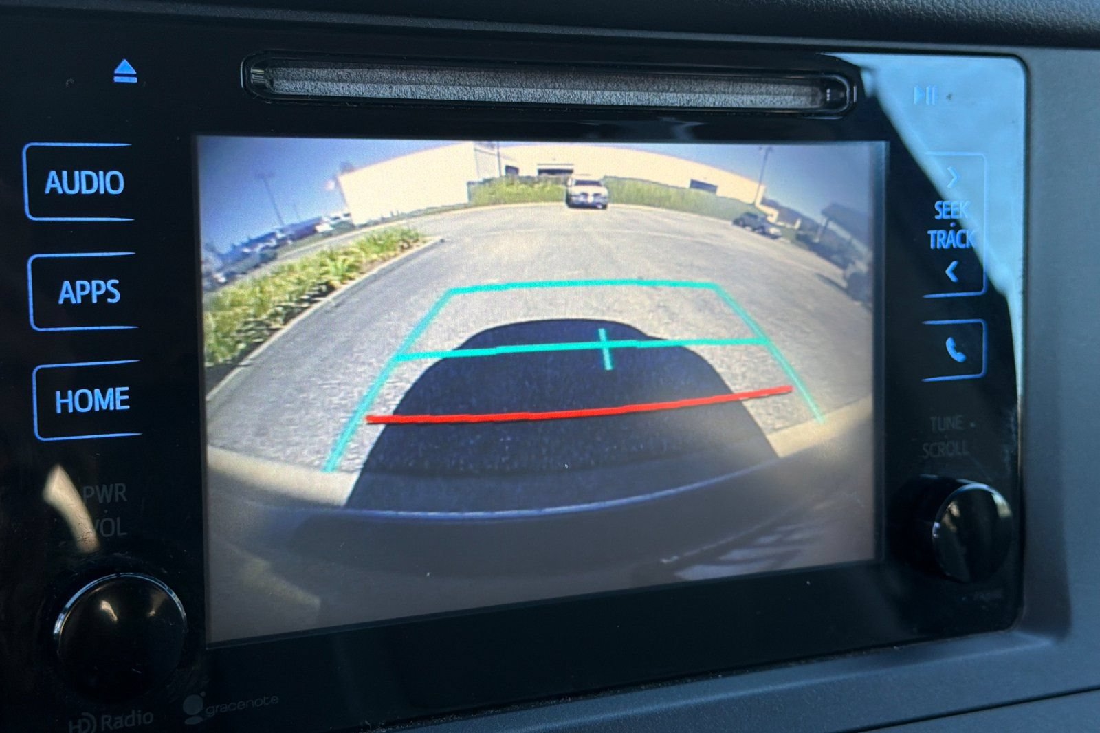 Used 2015 Toyota Sienna XLE FWD image 22