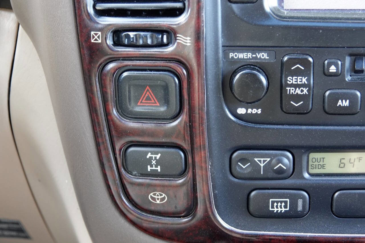 Used 2002 Toyota Land Cruiser AWD/4WD image 72