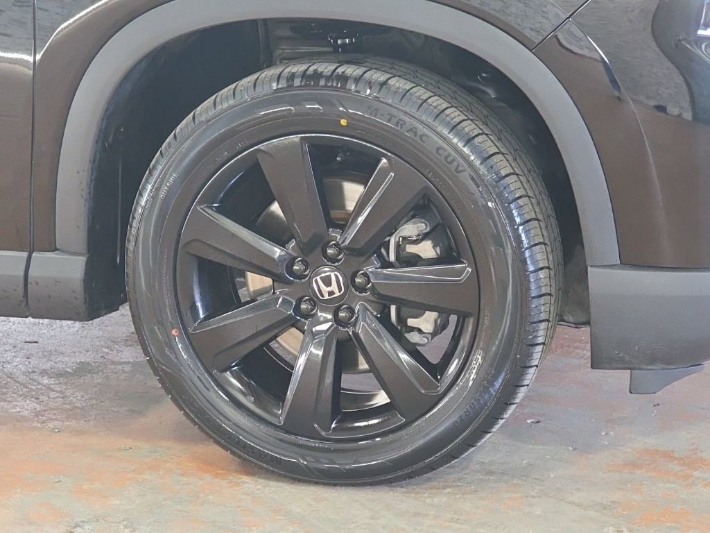 Used 2025 Honda Pilot Black Edition image 22