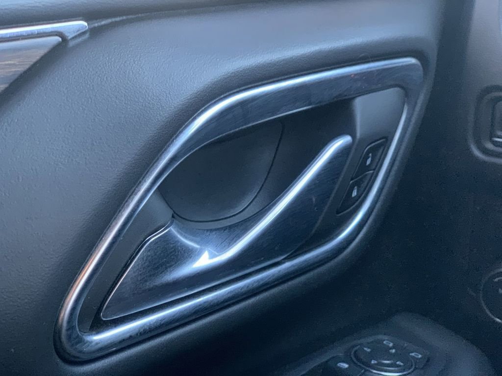 Certified 2024 Chevrolet Suburban Premier image 16