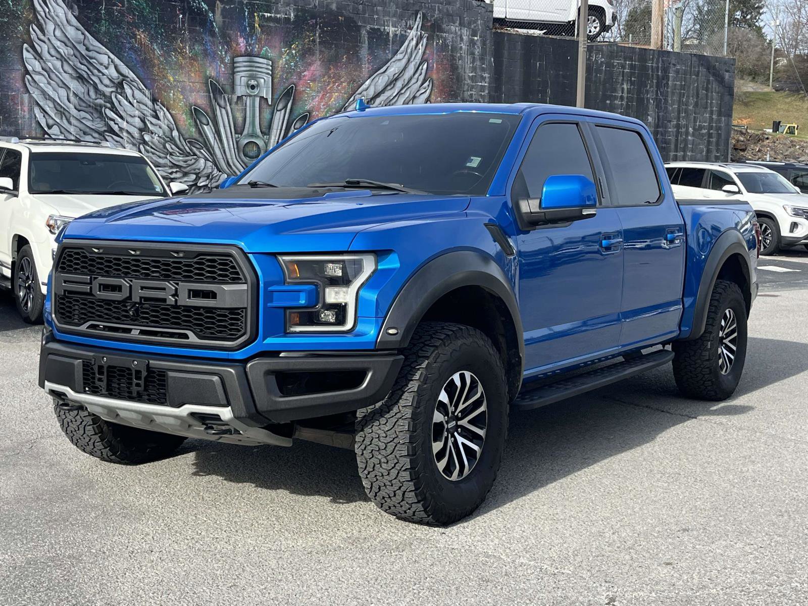 Used 2019 Ford F150 Raptor w/ Equipment Group 802A Luxury image 3