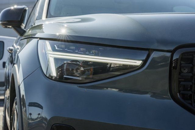 New 2026 Volvo XC40 B5 Ultra w/ Protection Package Premier image 13