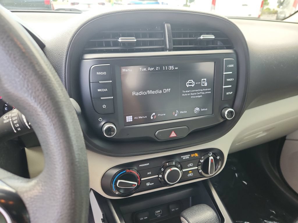 Used 2022 Kia Soul LX FWD image 22