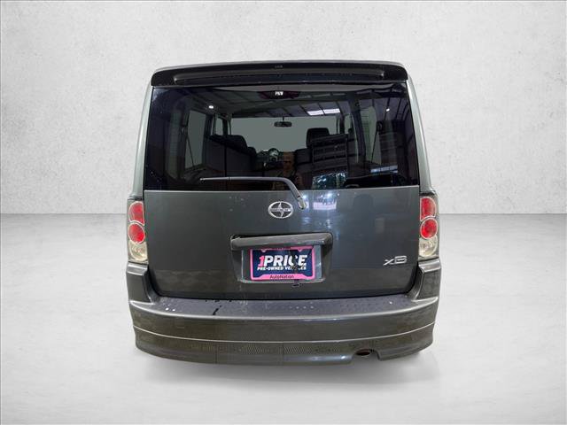 Used 2005 Scion xB FWD image 4
