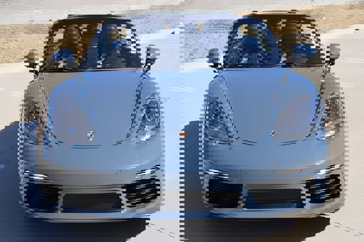 Used 2017 Porsche 718 Boxster S image 4