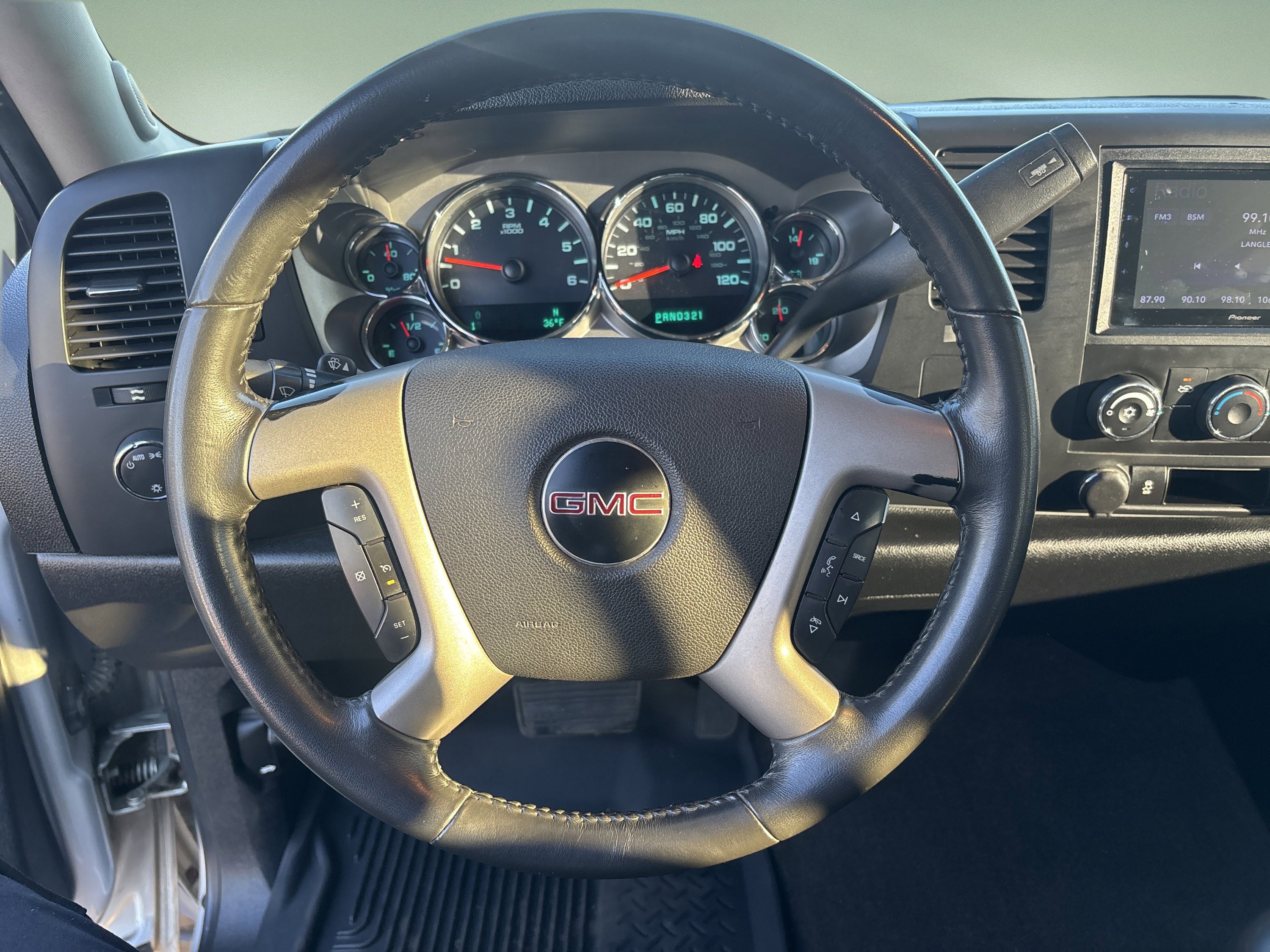 Used 2012 GMC Sierra 1500 SLE image 12