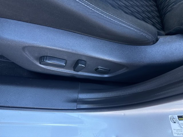 Used 2018 Nissan Rogue SV image 22