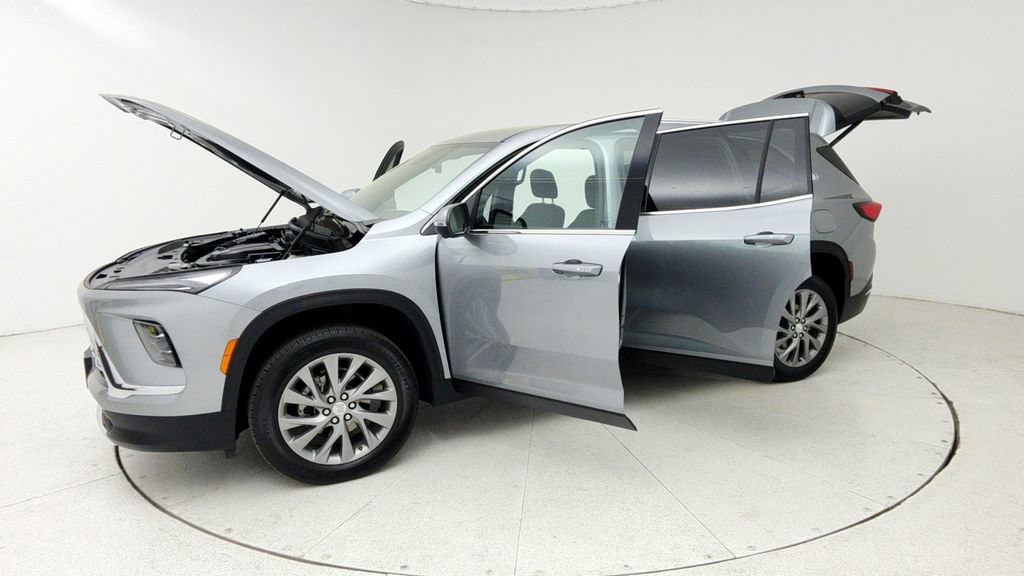 Certified 2025 Buick Enclave Preferred image 11