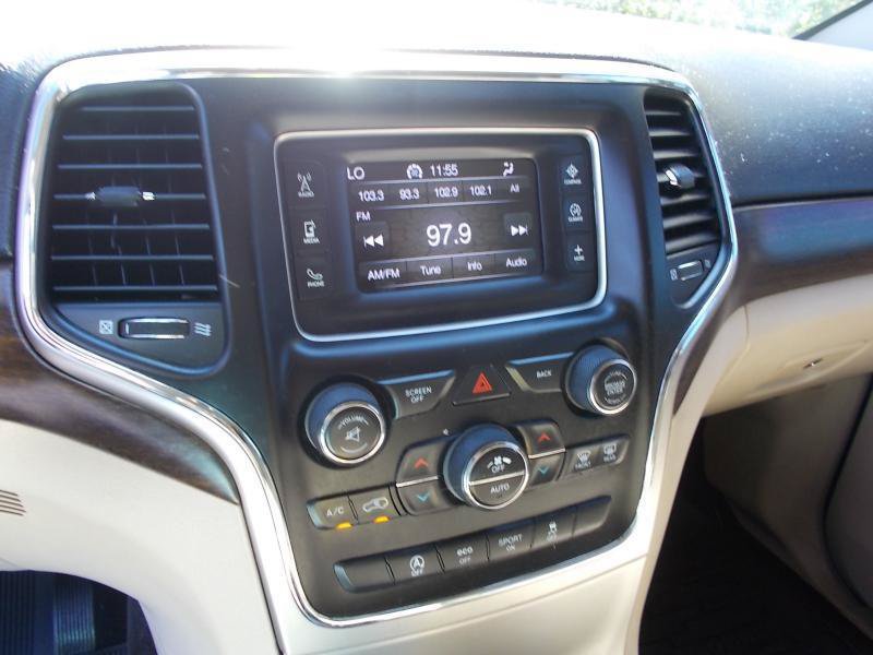 Used 2016 Jeep Grand Cherokee Laredo RWD image 30