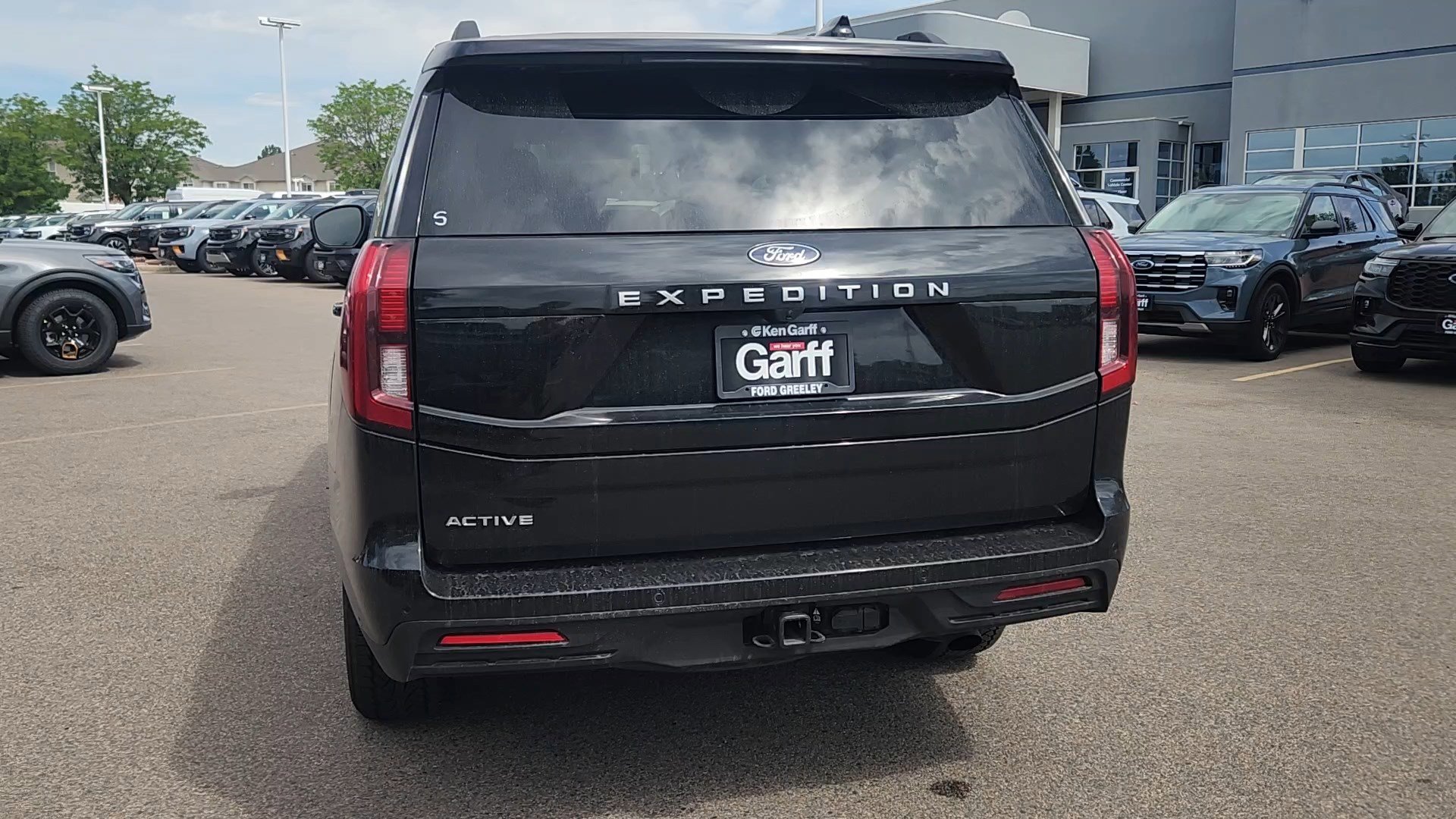 Certified 2025 Ford Expedition Active AWD/4WD image 4