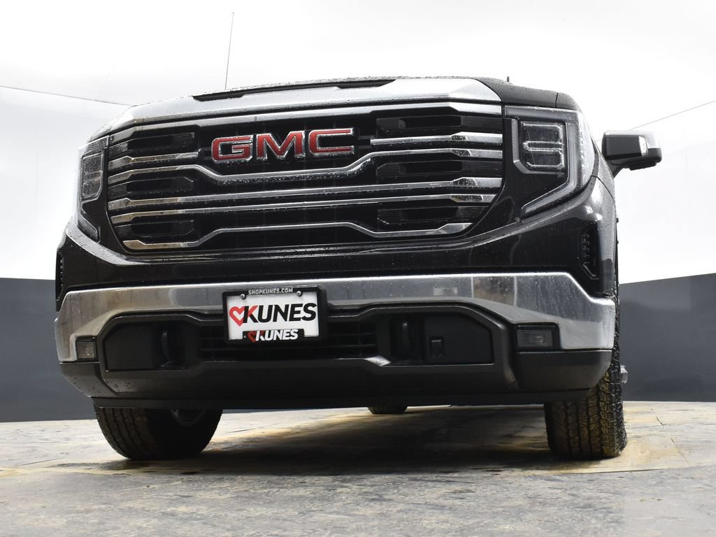Used 2024 GMC Sierra 1500 SLT w/ X31 Off-Road Package AWD/4WD image 43
