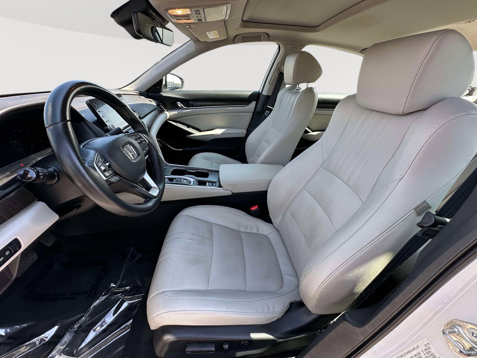 Used 2018 Honda Accord Touring image 20