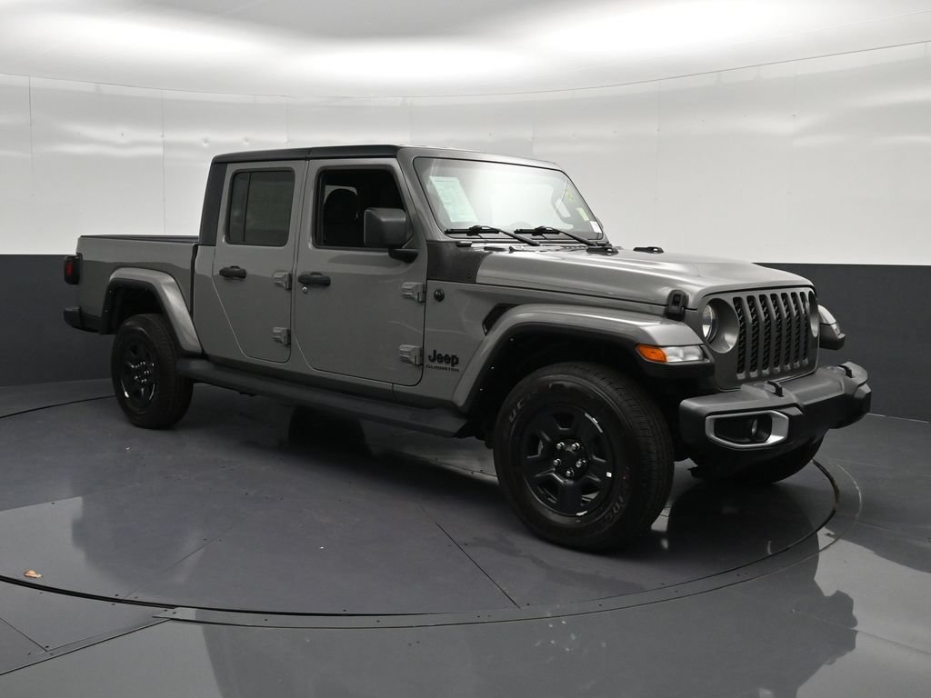 Used 2022 Jeep Gladiator Sport AWD/4WD image 5