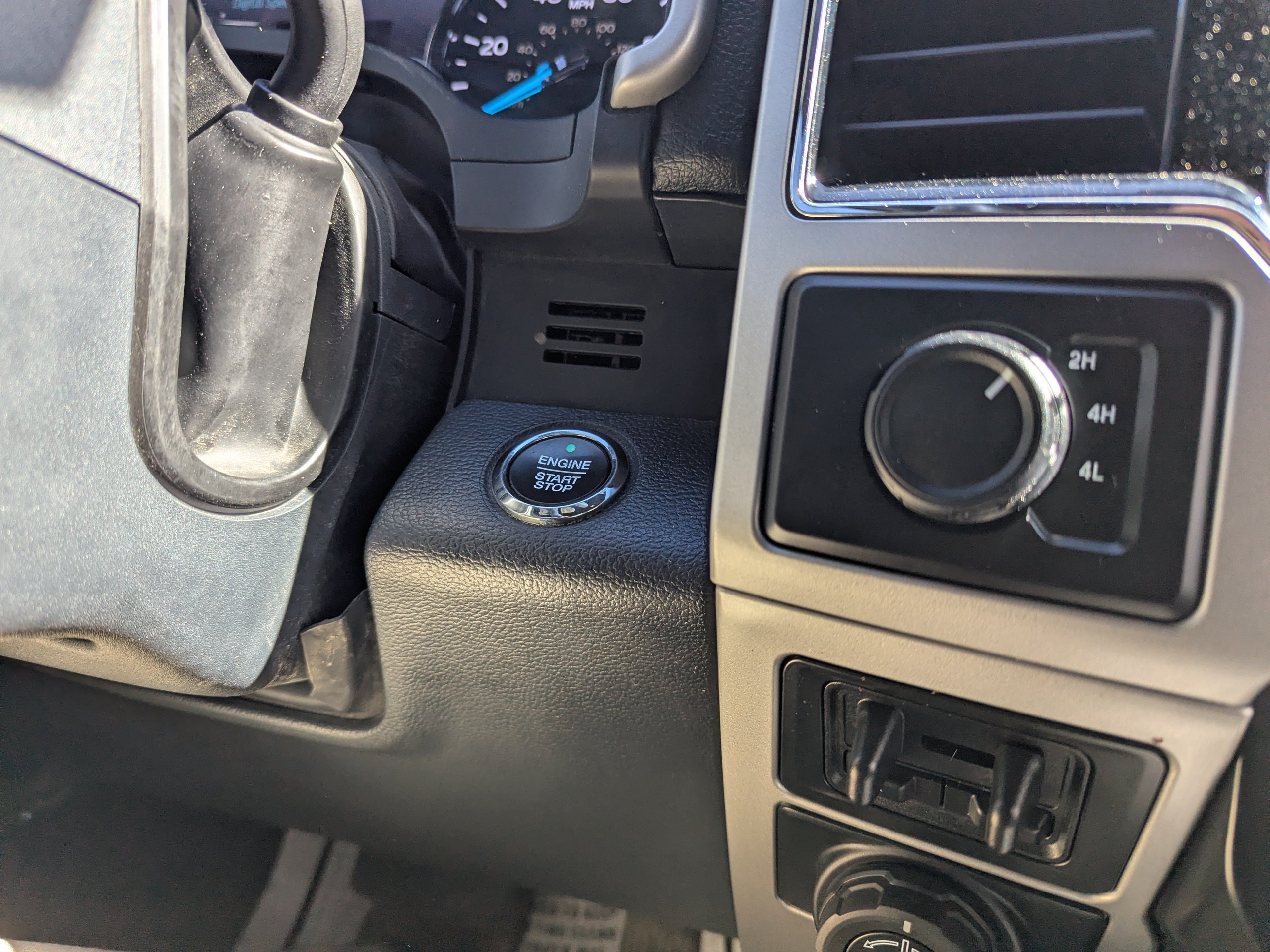 Used 2022 Ford F250 Lariat w/ Lariat Ultimate Package AWD/4WD image 20