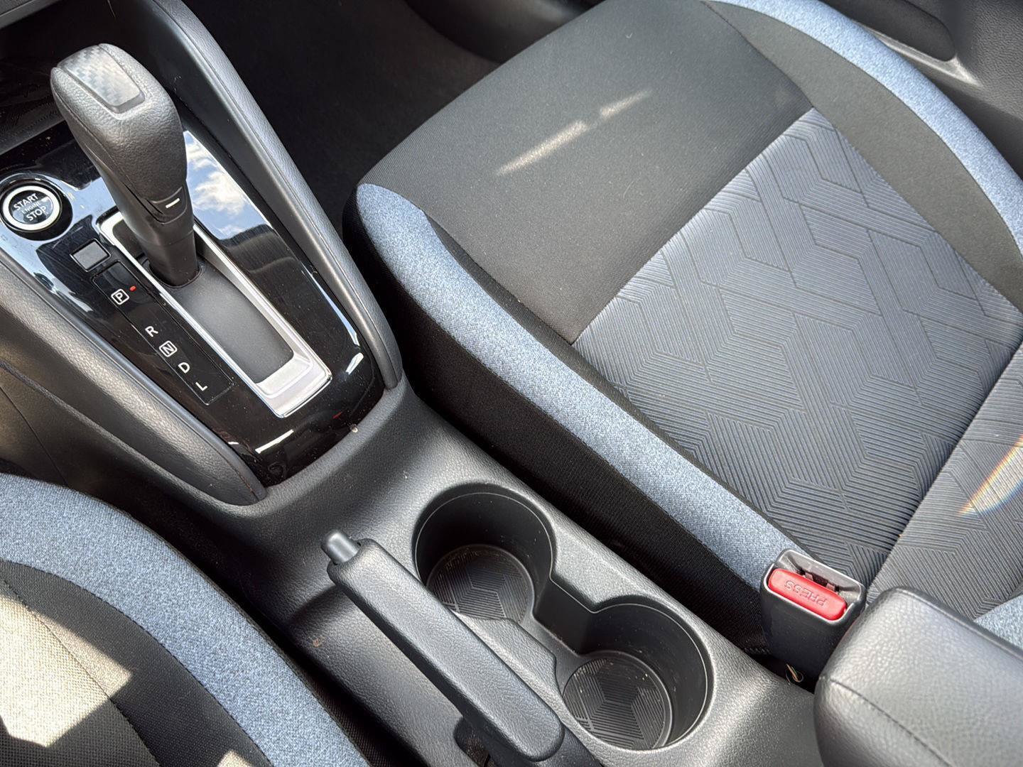 New 2025 Nissan Versa SV w/ Trunk Package FWD image 20
