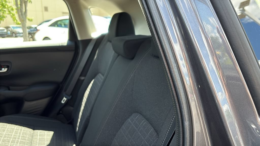 Certified 2025 Honda HR-V LX image 29