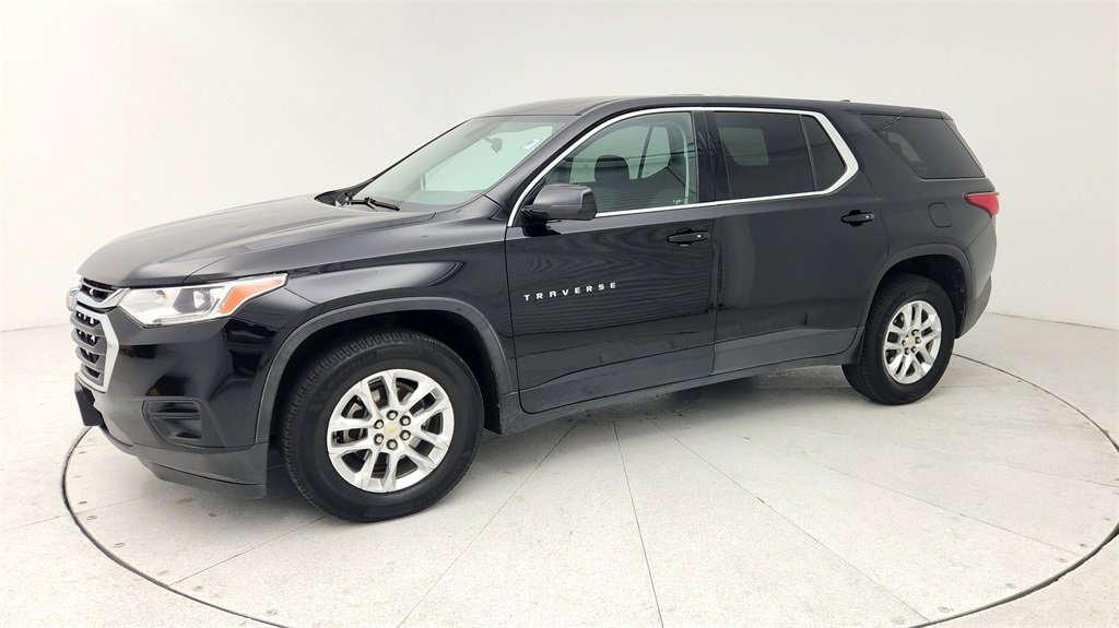 Used 2018 Chevrolet Traverse LS image 2