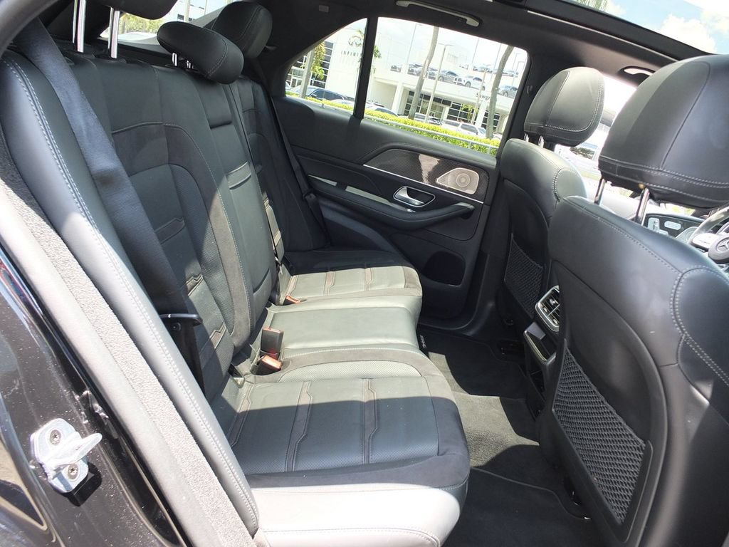 Used 2023 Mercedes-Benz GLE 53 AMG 4MATIC w/ Exterior Lighting Package image 24