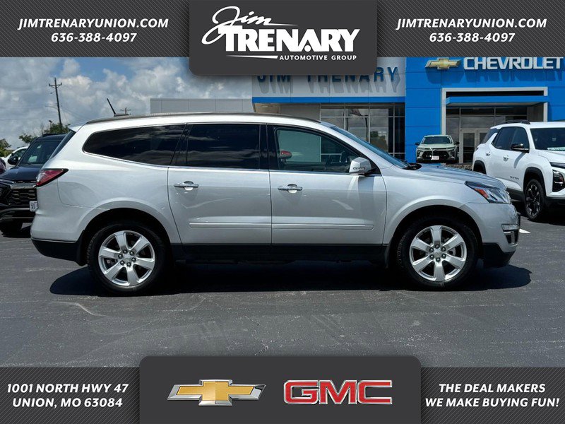 Used 2017 Chevrolet Traverse LT w/ Style and Technology Package FWD image 1