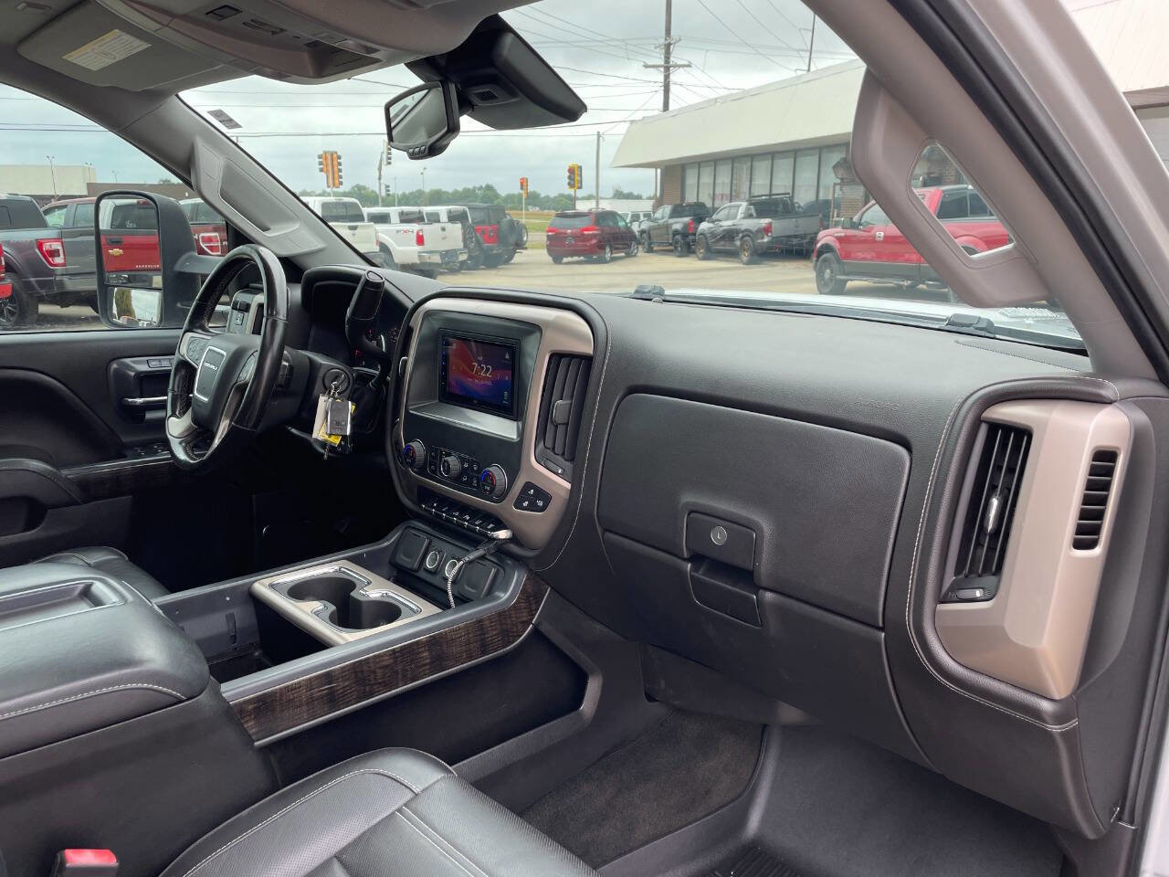 Used 2015 GMC Sierra 3500 Denali w/ Duramax Plus Package image 34