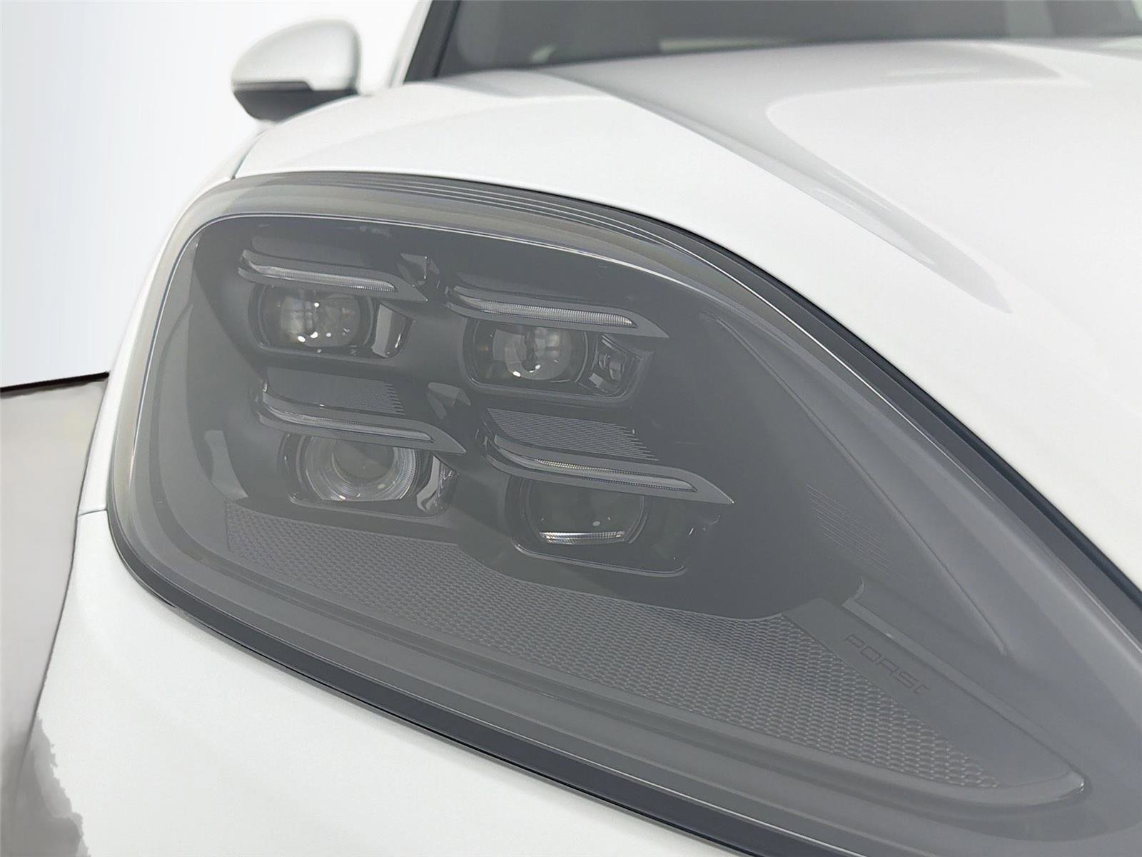 New 2025 Porsche Cayenne Coupe AWD/4WD image 26