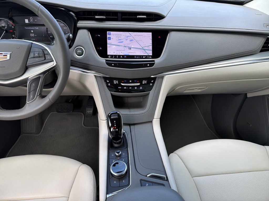 Certified 2025 Cadillac XT5 Premium Luxury FWD image 18