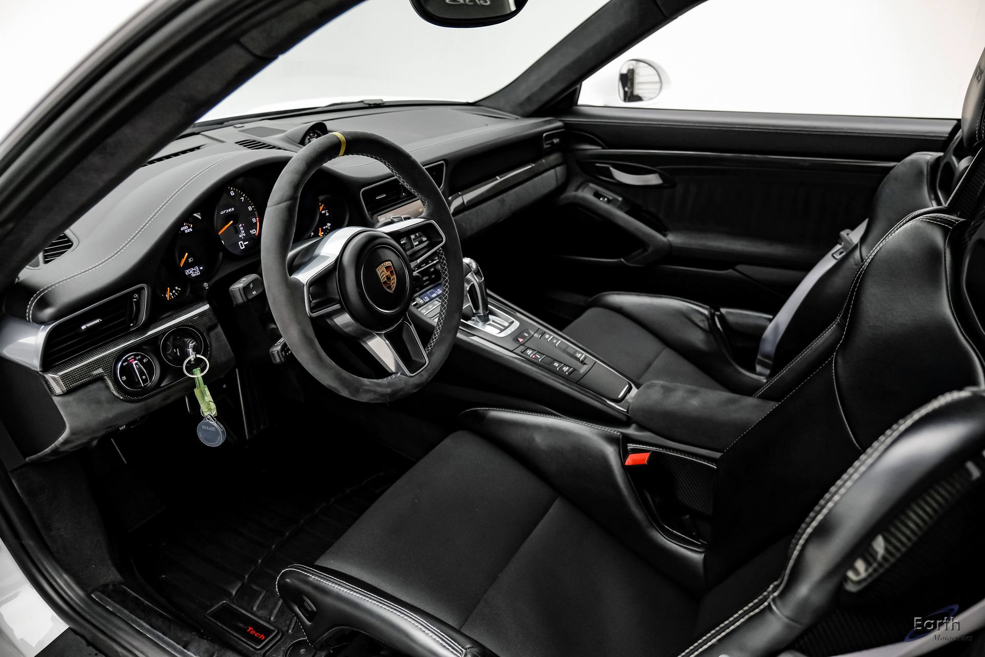 Used 2016 Porsche 911 GT3 RS RWD image 3