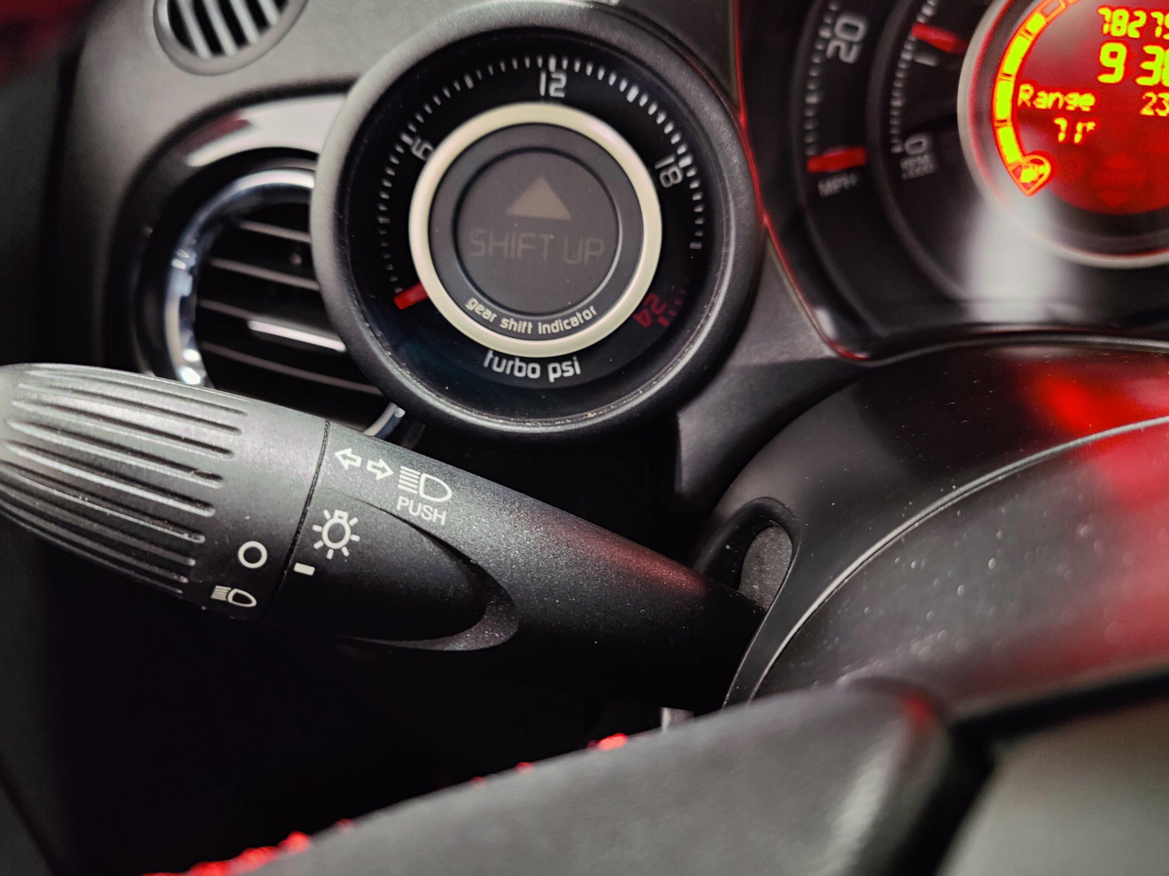 Used 2013 FIAT 500 Abarth w/ Comfort/Convenience Group FWD image 19