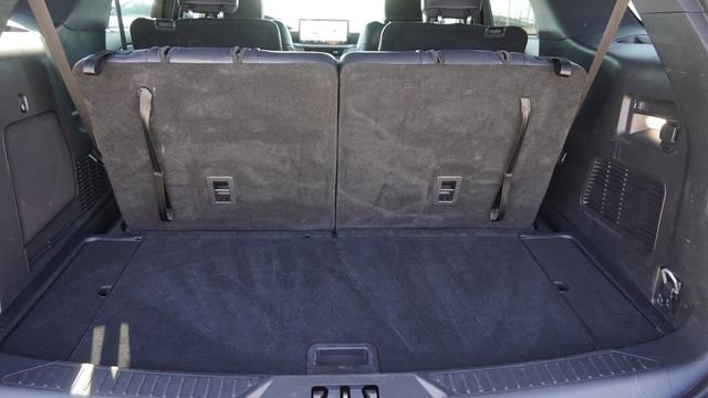 Used 2025 Ford Explorer ST-Line AWD/4WD image 12