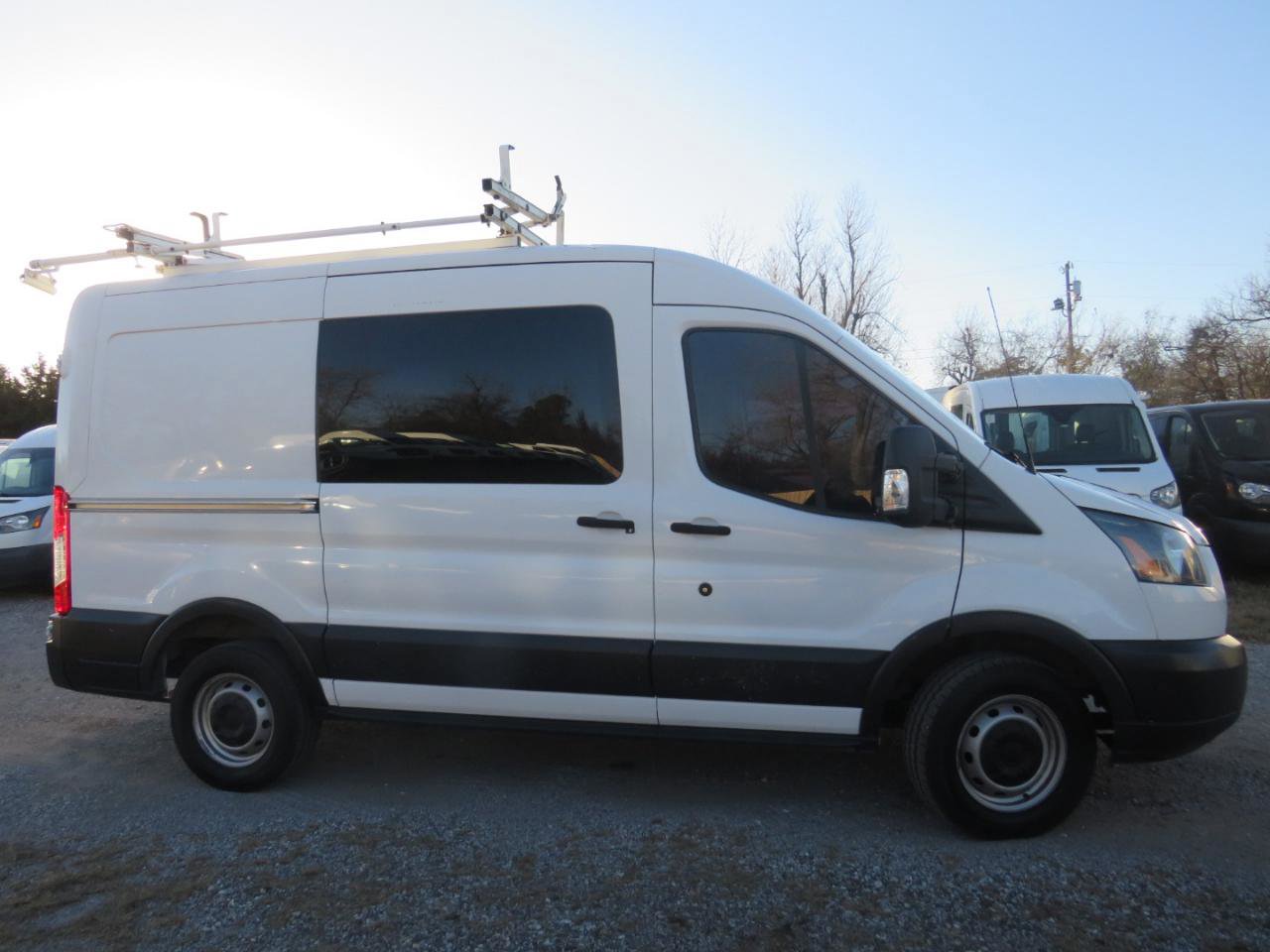 Used 2017 Ford Transit 250 130 Medium Roof RWD image 27