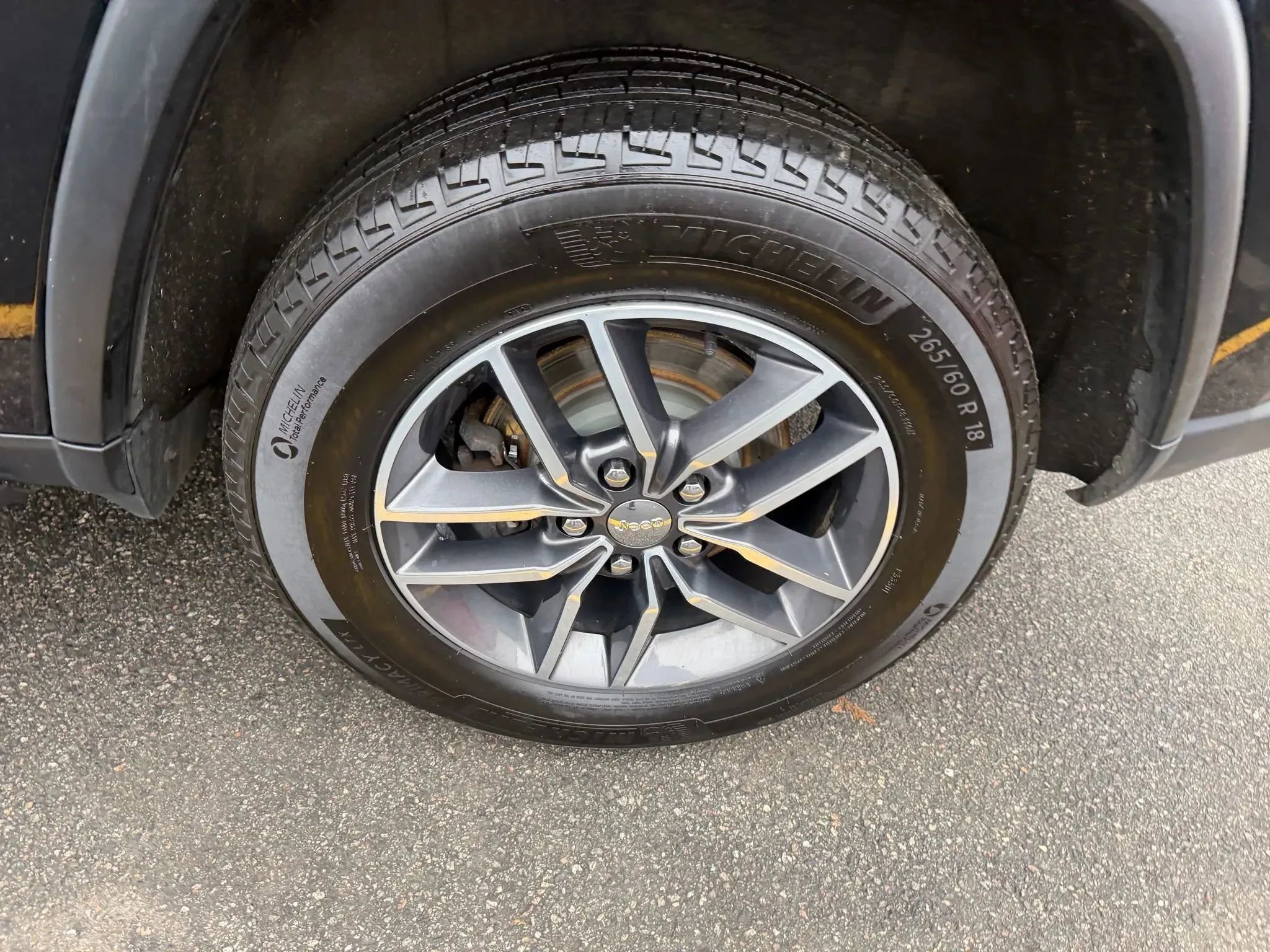 Used 2018 Jeep Grand Cherokee Limited w/ Trailer Tow Group IV image 9