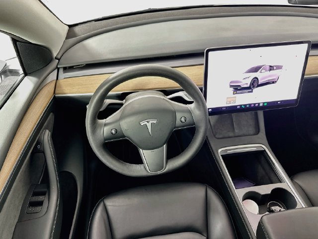 Used 2023 Tesla Model Y Performance AWD/4WD image 11