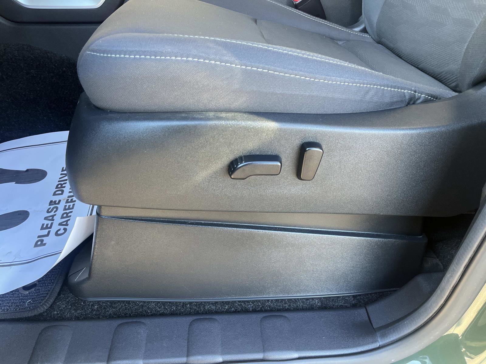 Used 2023 Nissan Frontier SV w/ Tow Package image 19