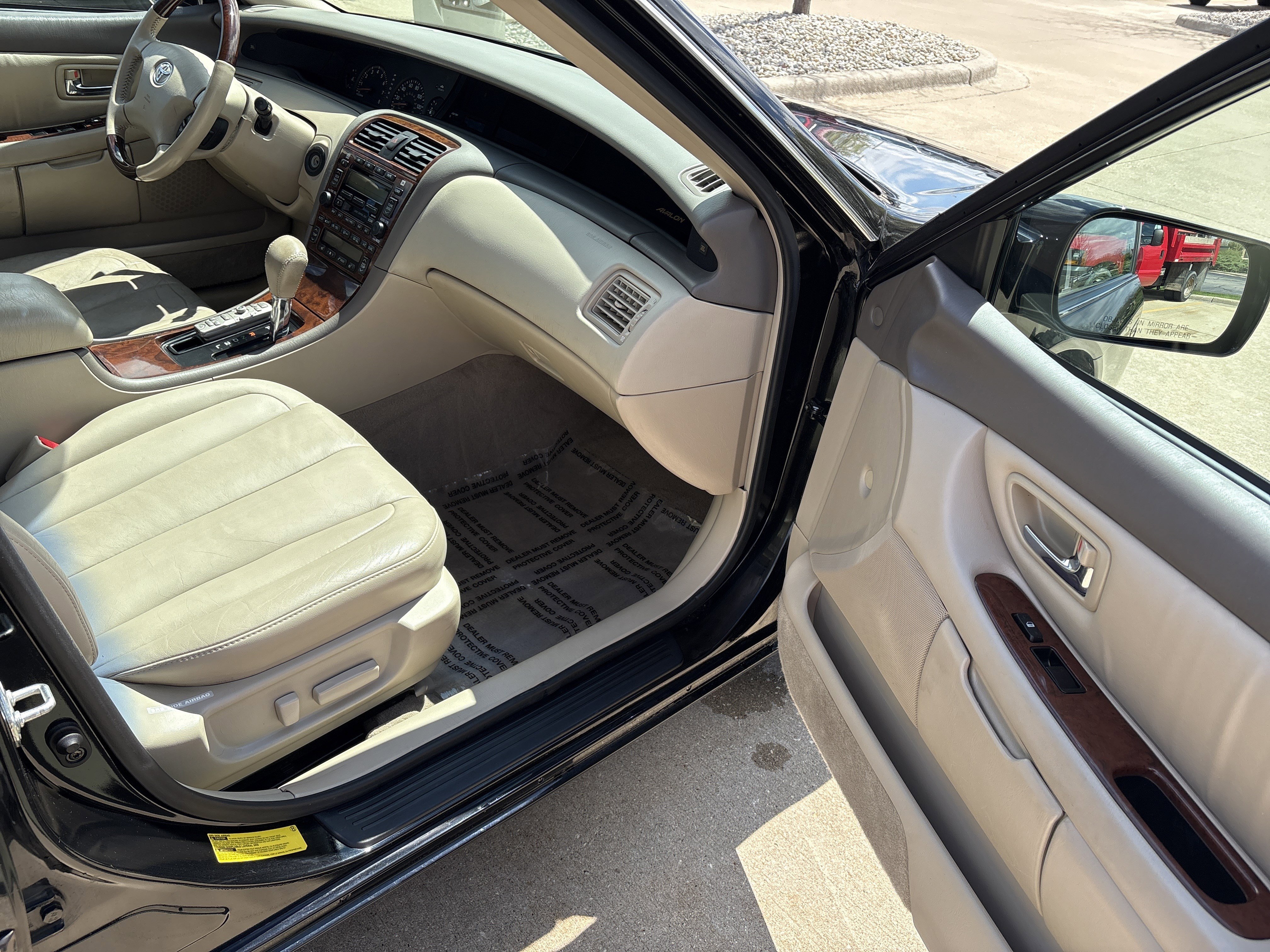 Used 2003 Toyota Avalon XLS image 14