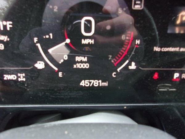 Used 2025 GMC Yukon Denali AWD/4WD image 7