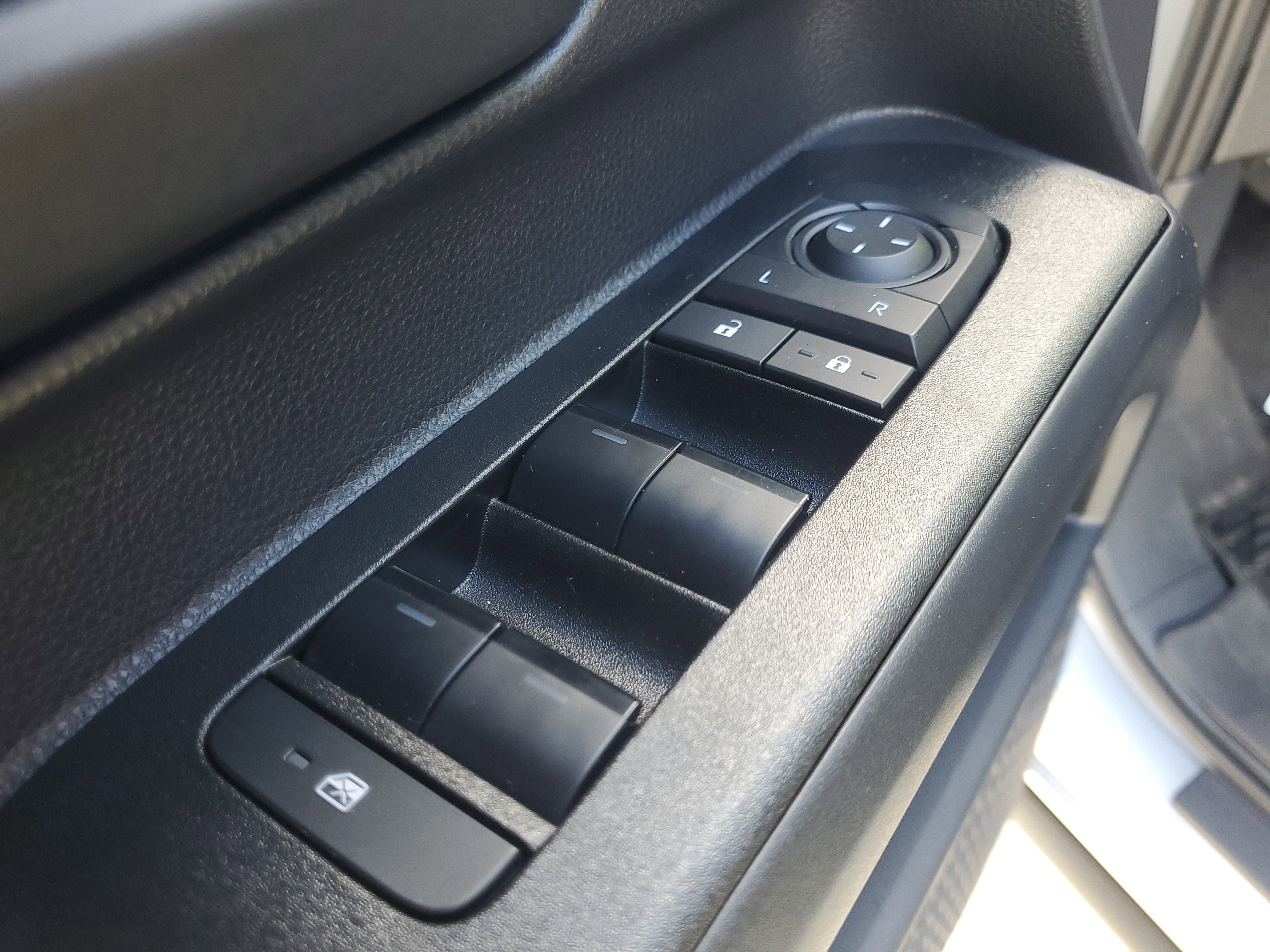 Used 2025 Toyota 4Runner SR5 image 19