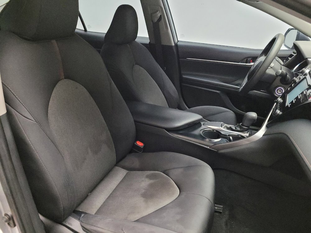 Used 2019 Toyota Camry LE FWD image 21