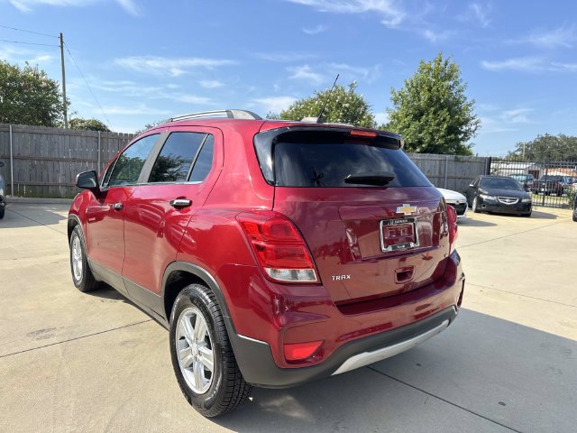 Used 2019 Chevrolet Trax LT w/ LT Convenience Package FWD image 5