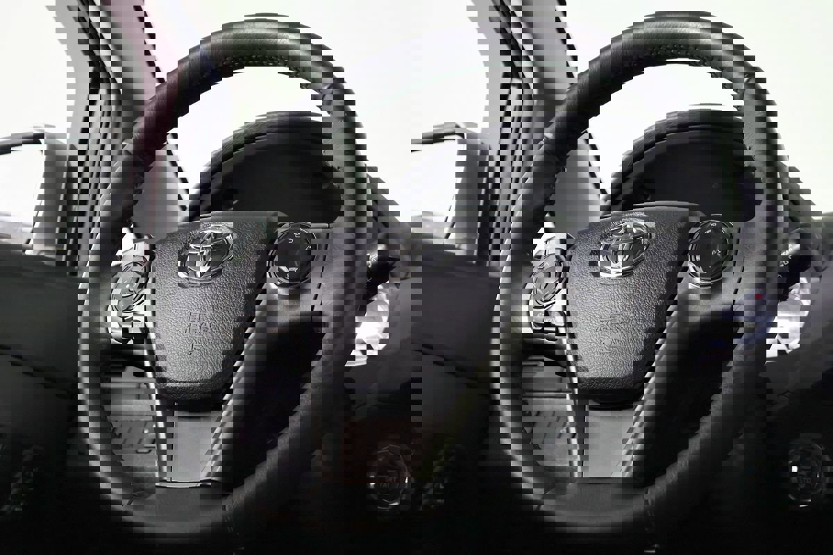 Used 2015 Toyota Venza XLE w/ XLE Premium Package image 27