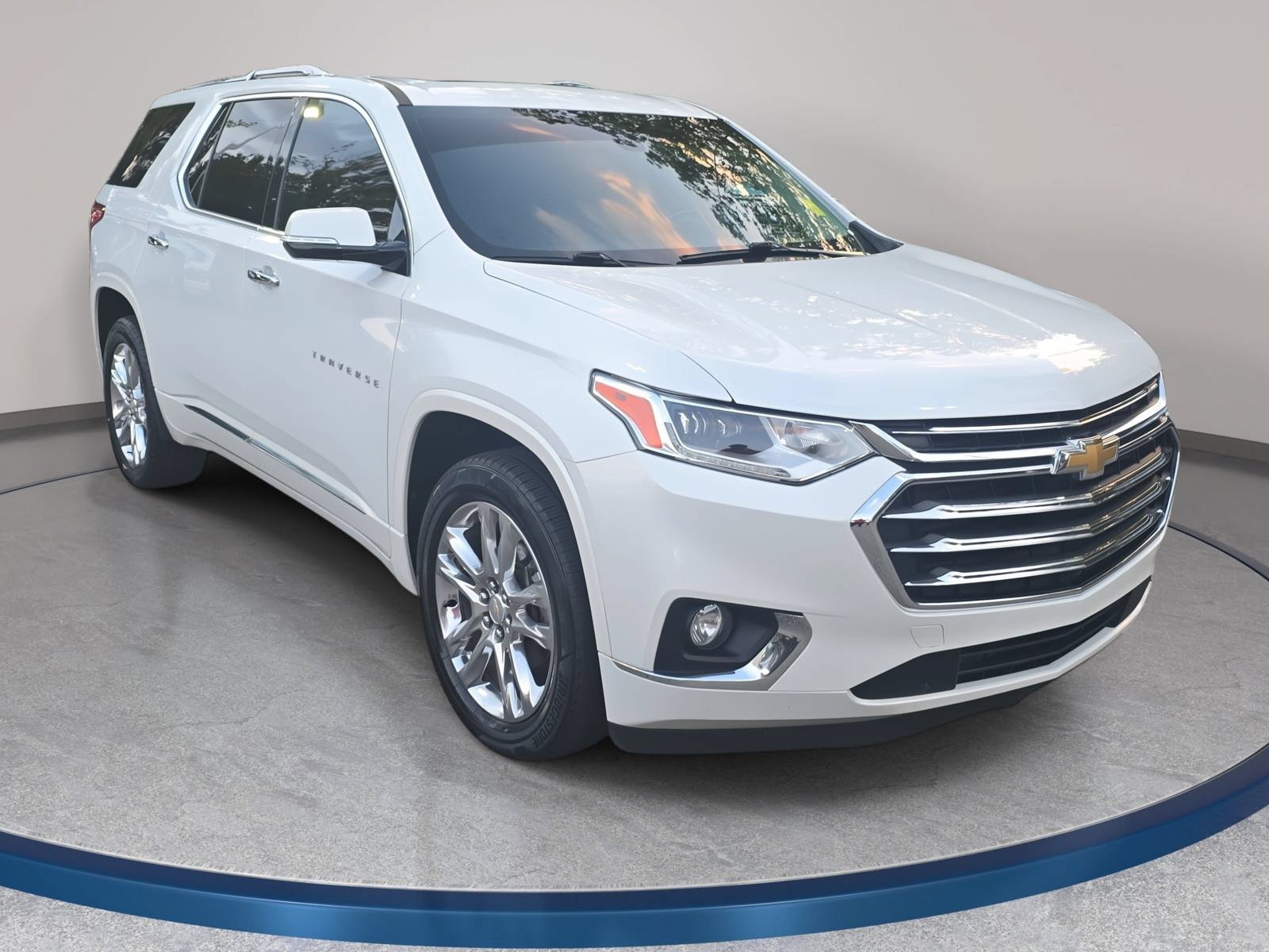 Used 2019 Chevrolet Traverse High Country AWD/4WD image 3