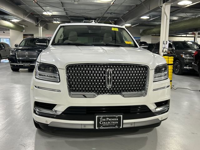 Used 2021 Lincoln Navigator Reserve w/ Luxury Package AWD/4WD image 6