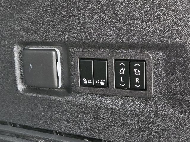 Used 2023 GMC Yukon Denali w/ Max Trailering Package image 15