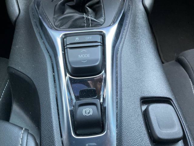 Used 2023 Chevrolet Camaro LT w/ Technology Package RWD image 11
