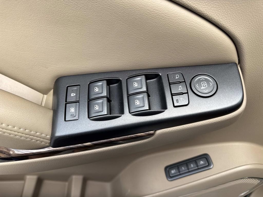 Used 2018 GMC Yukon SLT w/ Open Road Package RWD image 21