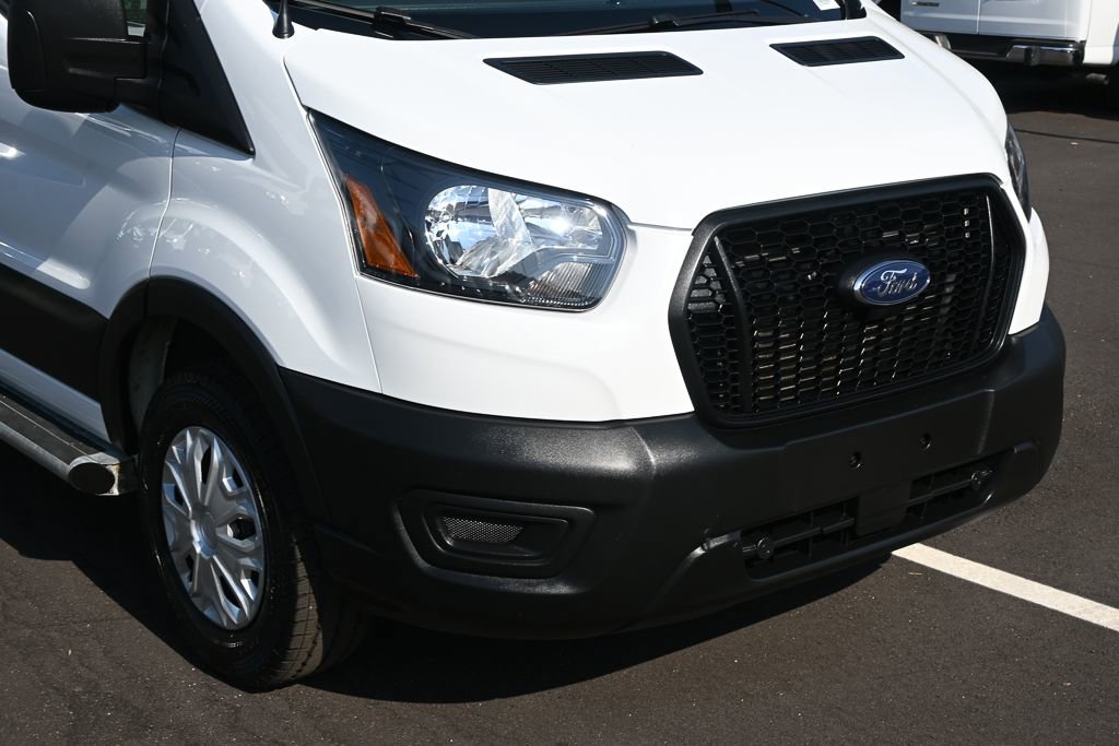 Used 2024 Ford Transit 250 Low Roof w/ Exterior Upgrade Package RWD image 28