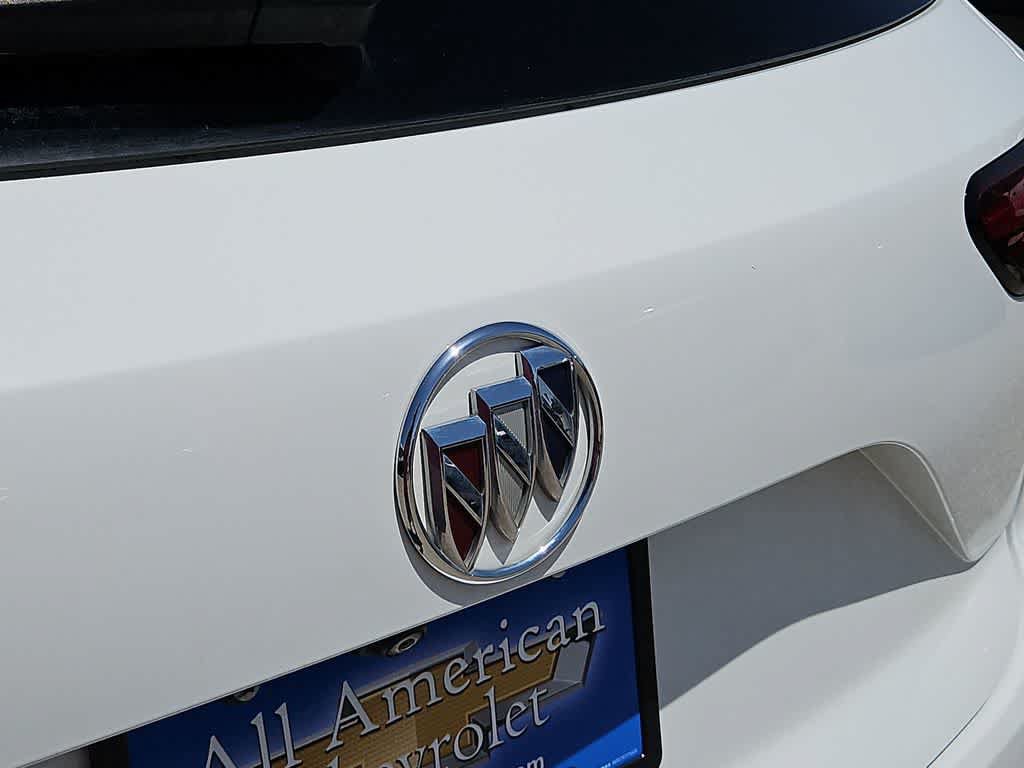 Used 2021 Buick Envision Essence w/ Sport Touring Package FWD image 11